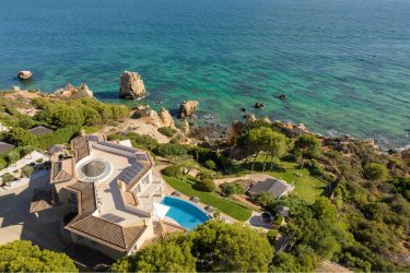 Top 4 Algarve properties for sale in the region's most exclusive neighborhoods