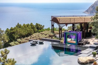 Living in Portugal or Spain: What's Best for Expats?