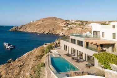 Why Greece: 7 Reasons to Make the Country Home Away from Home