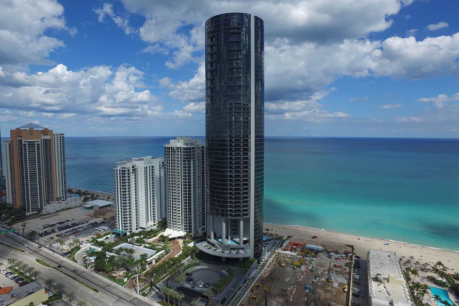 Porsche-Design-Tower-Miami-52