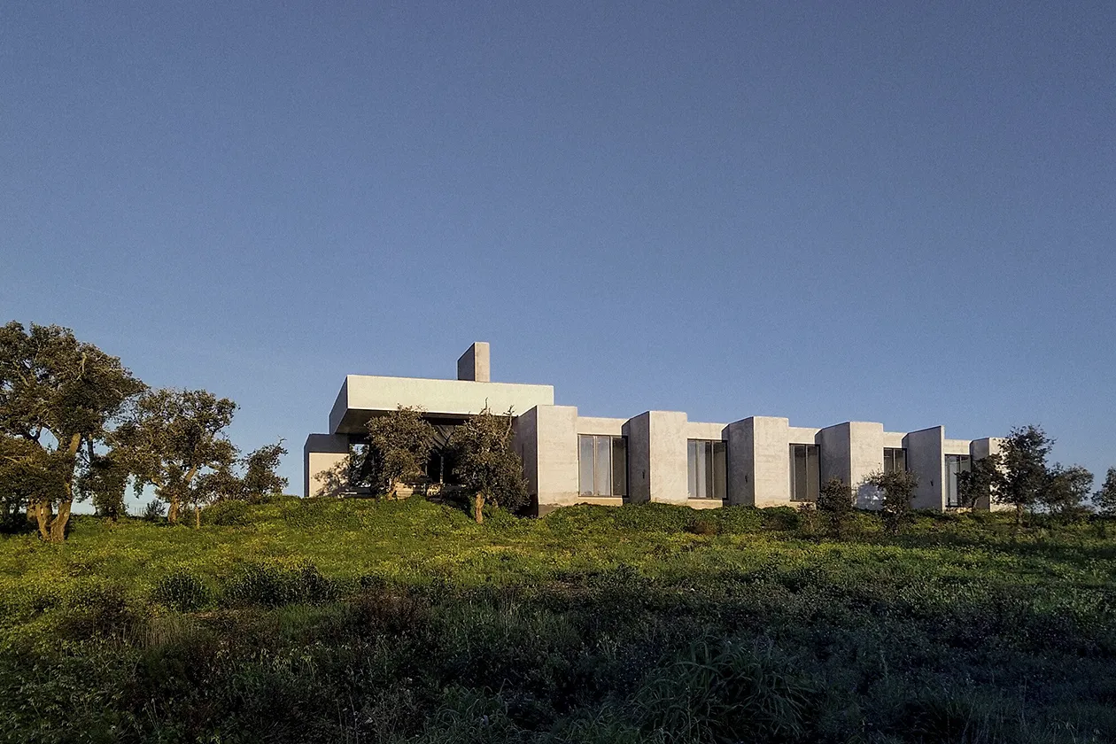 Modern seven-bedroom villa in Porto Covo