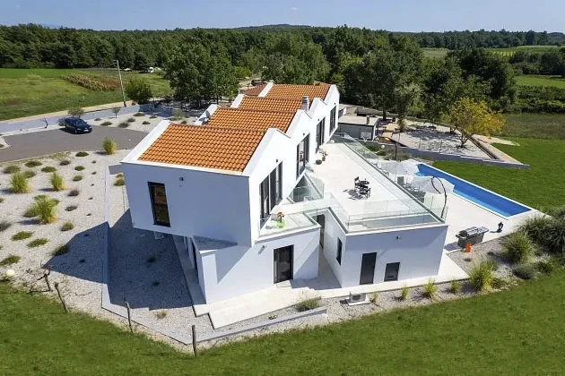 E&V Istria