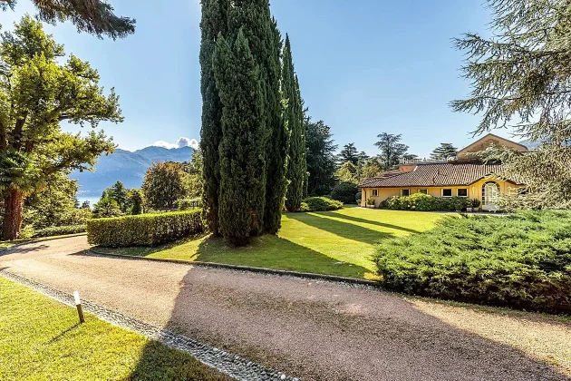 Greenhouse Villa in Italy