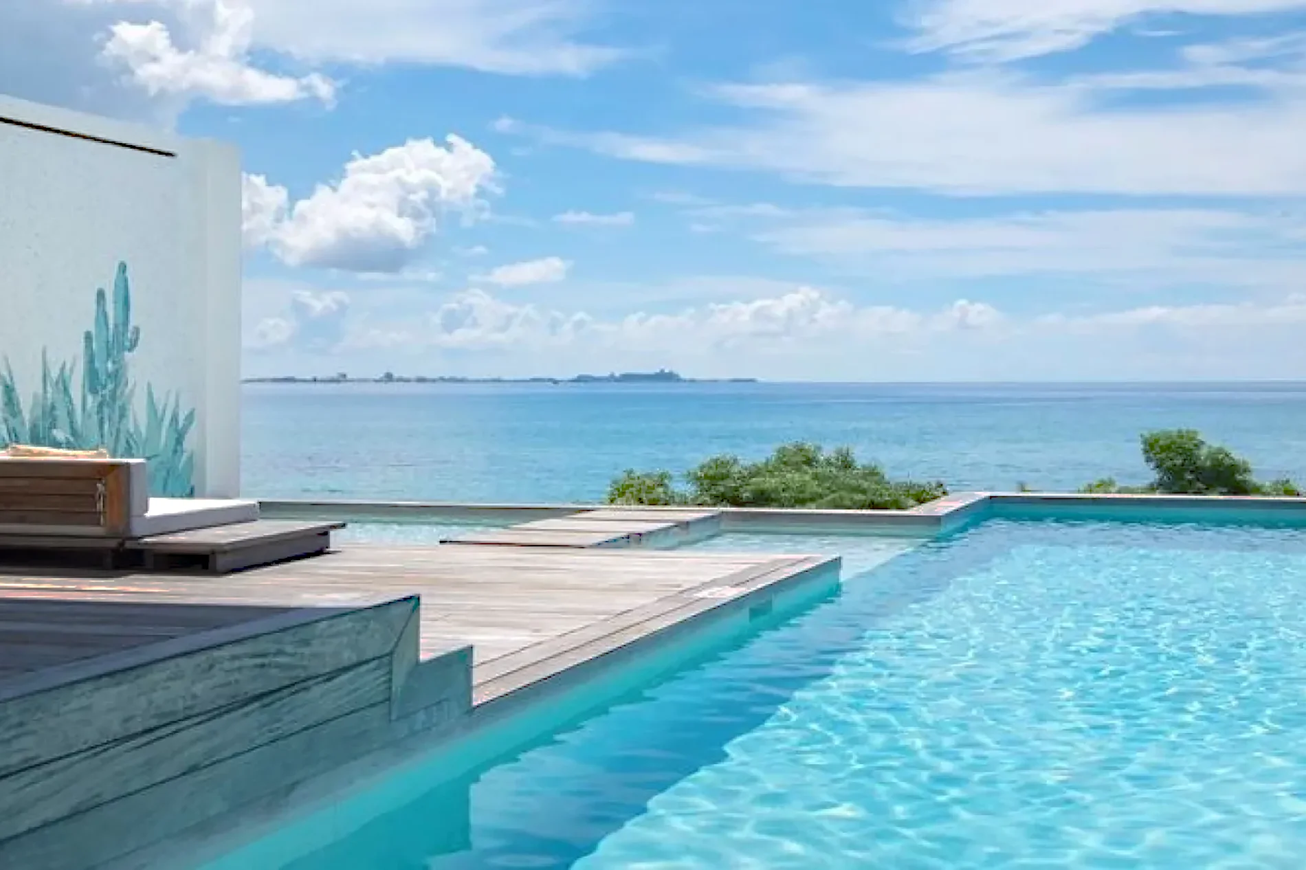 Modern Coastal Homes Up for Sale in the Most Exclusive Area of Grand Cayman