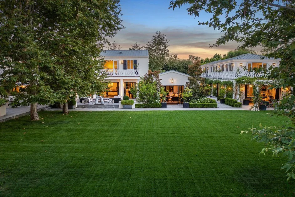 Ben Affleck & Jennifer Lopez’s Sprawling Former Beverly Hills Rental