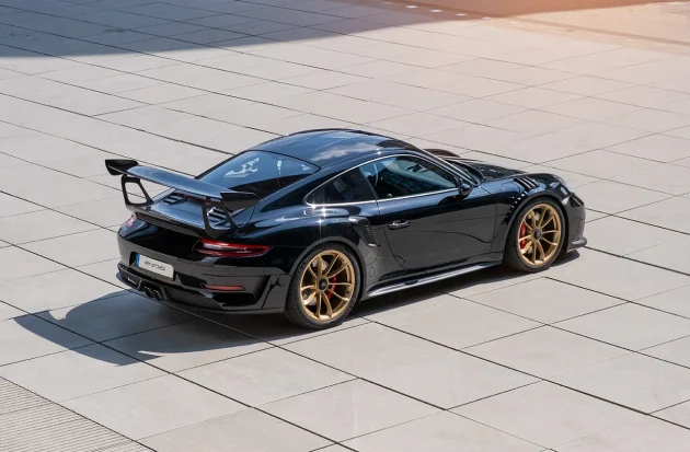 Porsche 911 Rivals (1)