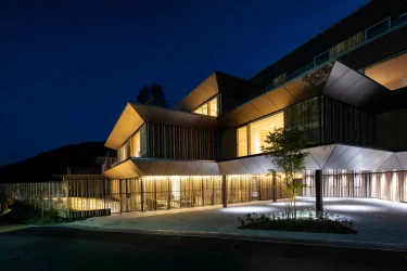 A Journey Around The Globe: 10 New Homes On JamesEdition This Week