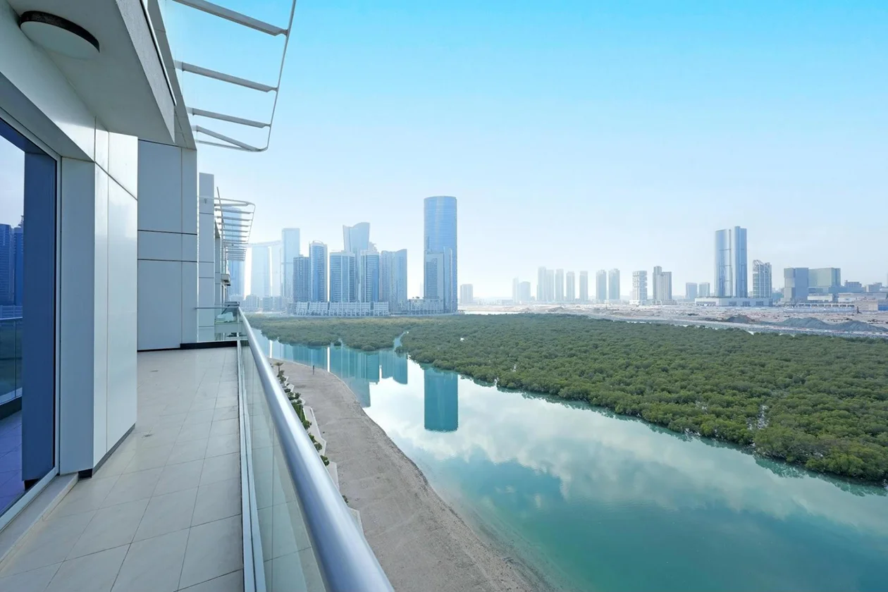 Sky Villas at Oasis Residences (5)