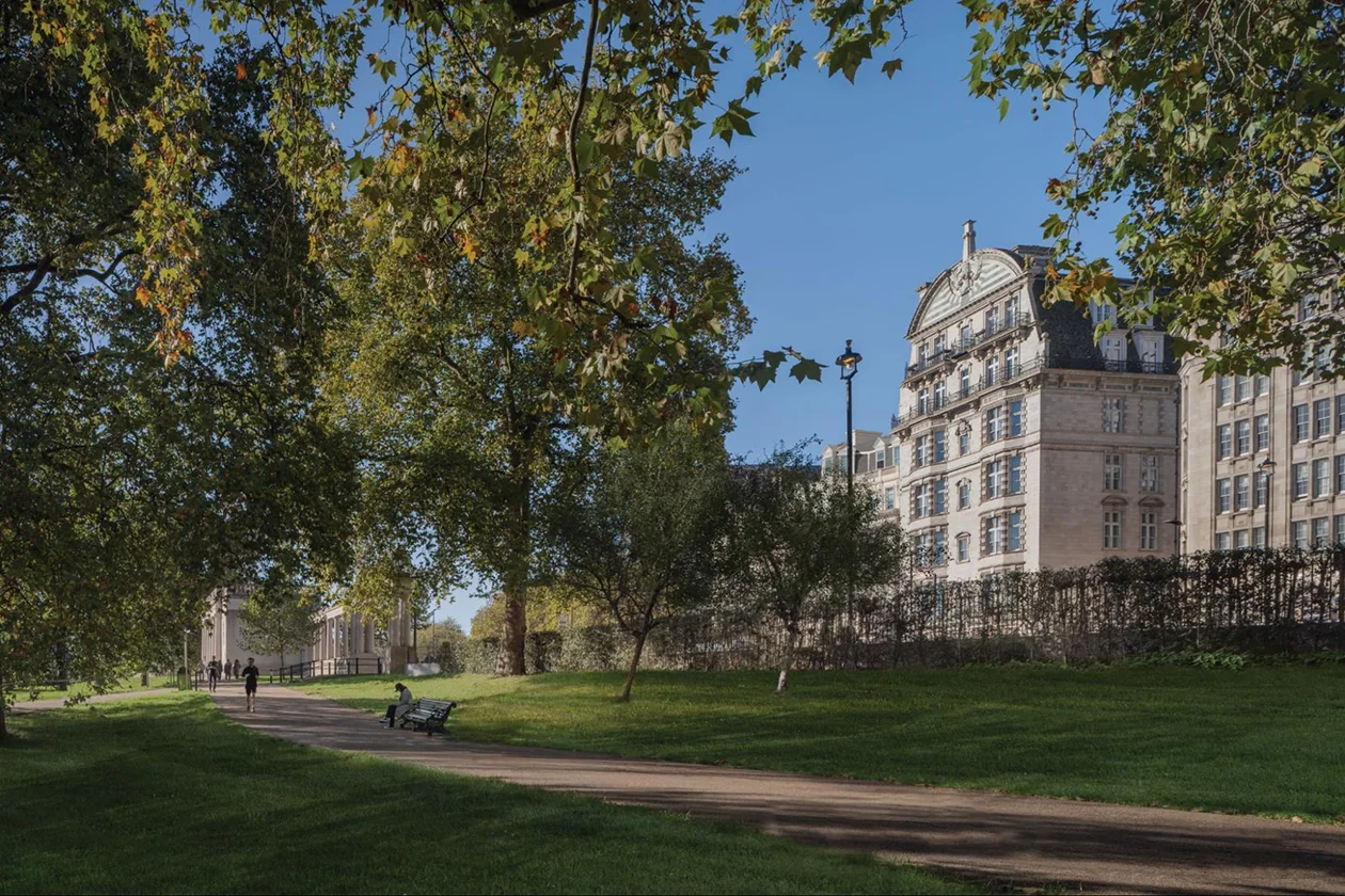 Dar Global – London (9)