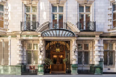 One-of-One Residence in London: Unveiling Landmark Grade II Property on Old Park Lane