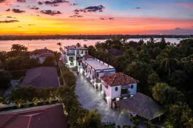 Delve into the Finest: Redfin's Selection of 7 Premier Coast-to-Coast Residences
