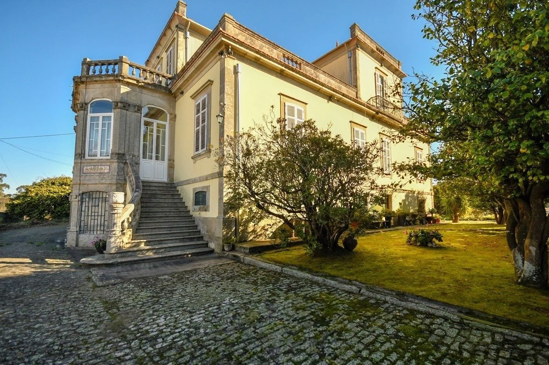 Exploring Portugal's Rural Beauty: 19th-Century Palace and a Quinta Near Porto Await New Owners