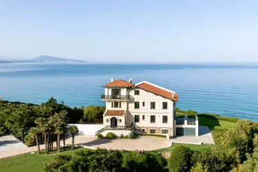 Itxas Gaina: A Price-on-Request Masterpiece on the Basque Coast That Charles de Gaulle Once Lived In