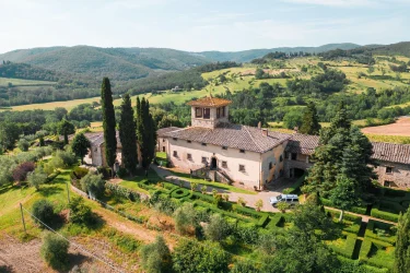 Exploring Tuscany: Investment-Ready Renaissance Villa in Chianti Classico