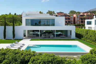 Villa Zero: A Serene Oasis Sanctuary with Modern Design on Marbella’s Iconic Golden Mile