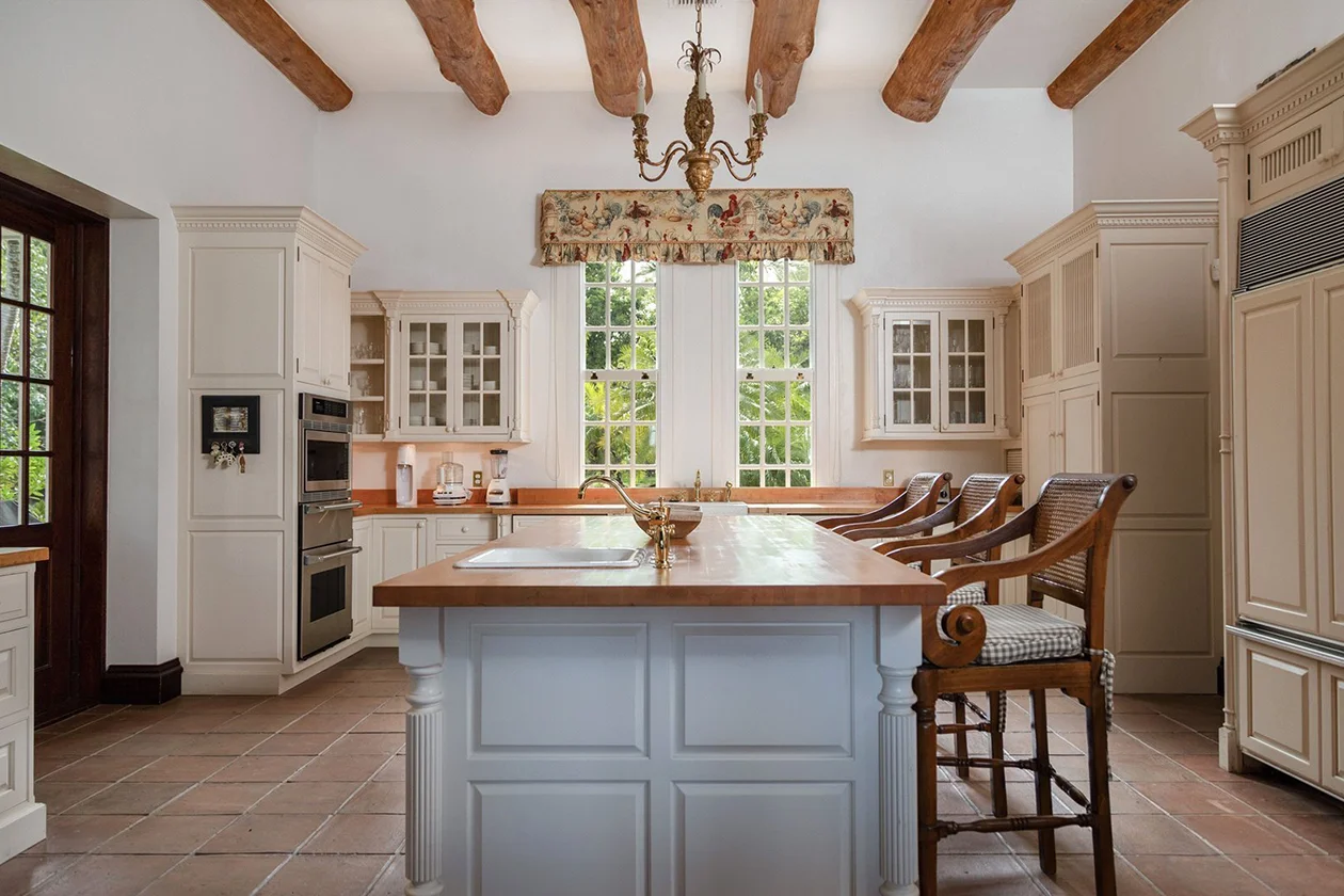 St Kitt & Navis Savills (10)
