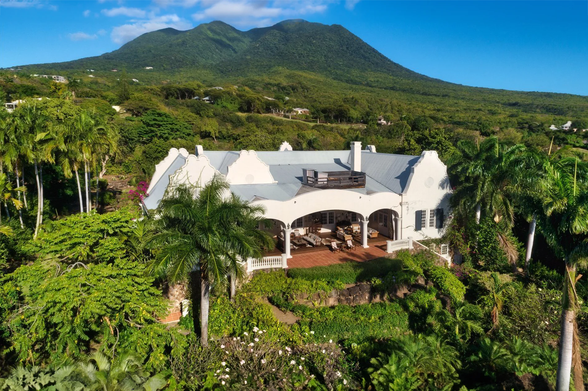 Ouje Mango Rif House: Elegant Caribbean Estate in Nevis’ Exclusive Resort Community