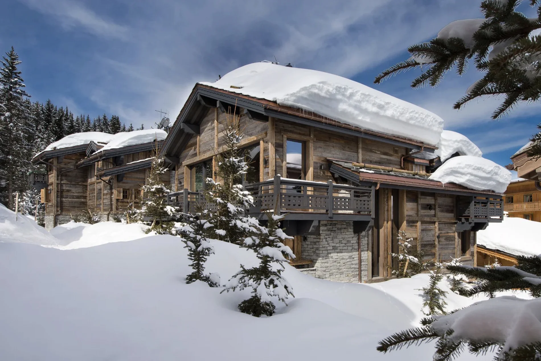 Courchevel: Exclusive Chalets Rentals and Private Jet Charters for the Ultimate Alpine Experience