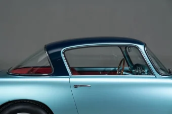 Angelina Joli’s Ferrari (6)