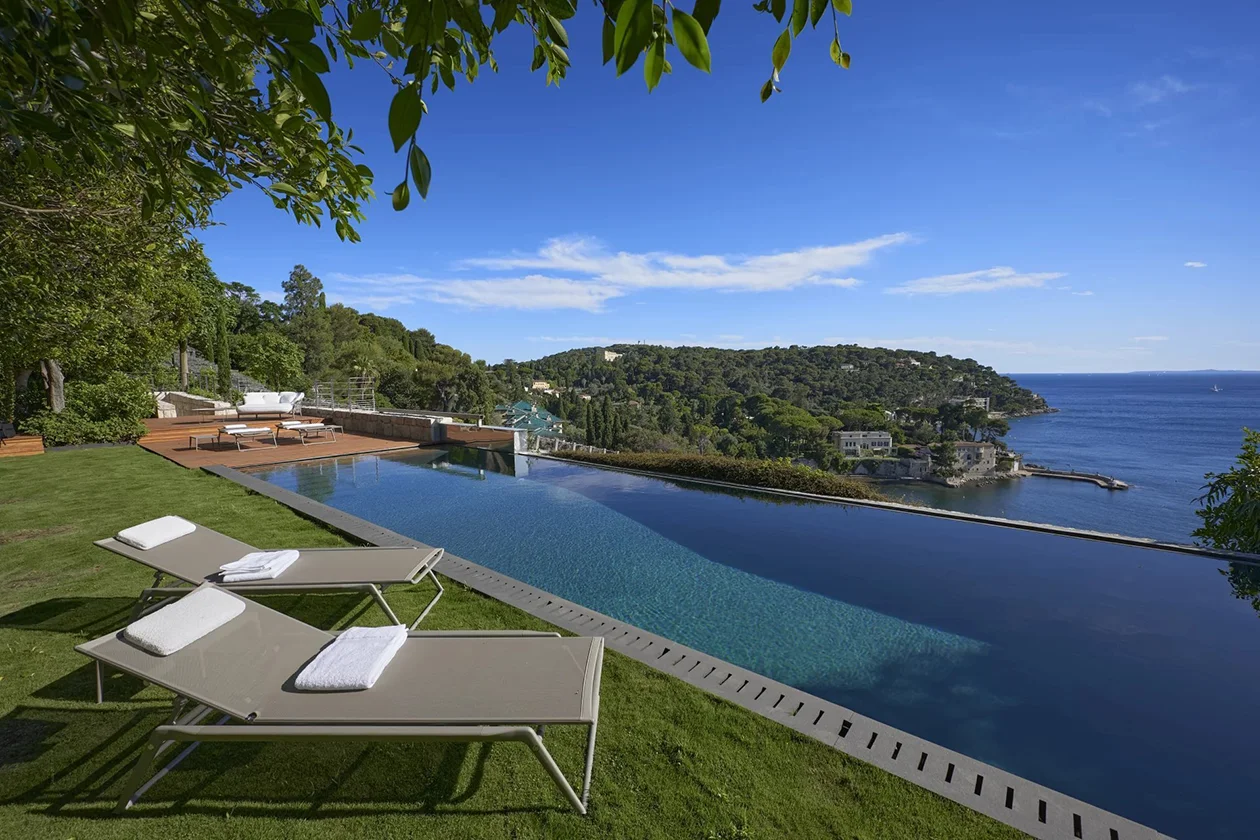 Jean Nouvel Villa (1)