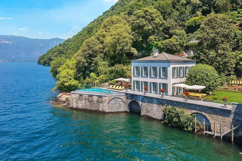 Post-Election Surge: U.S. Searches for 10 Countries Jump by 45% and More