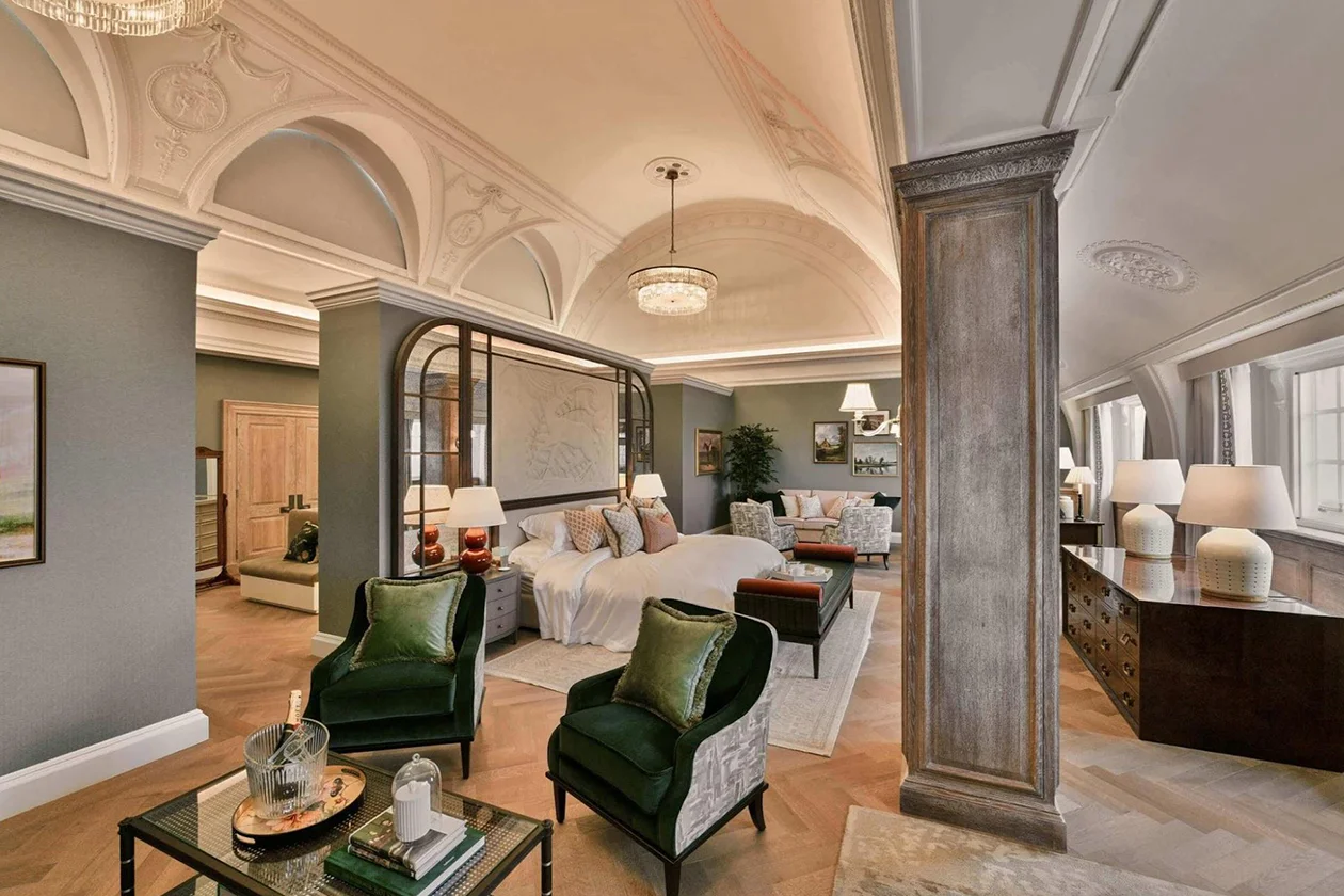 The Astor (4)