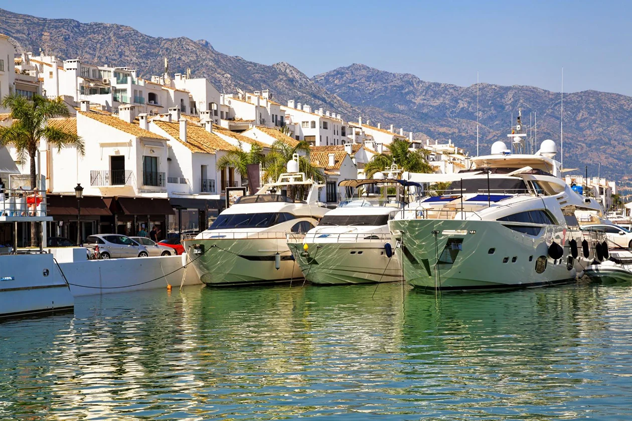 Villa in Los Naranjos (4)