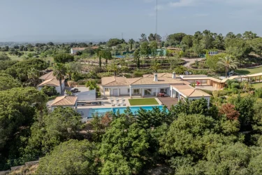 Exclusive Porches Estate: Unmatched Privacy Meets Resort-Style Luxury in the Algarve’s Next Hotspot