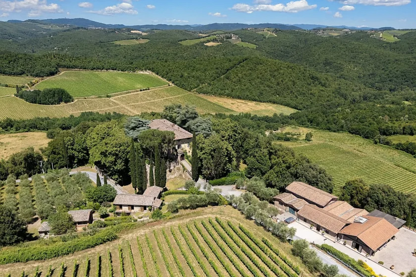 Inside a 14th-Century Chianti Classico Estate: A Rare Tuscan Gem with Exceptional Winemaking Potential