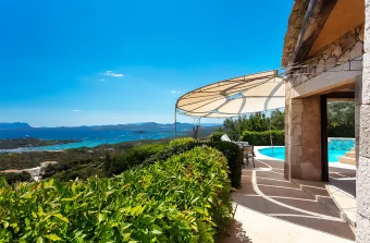 Villa Couëlle A Nature-Inspired Masterpiece in the Hills of Porto Cervo, Sardinia(8)
