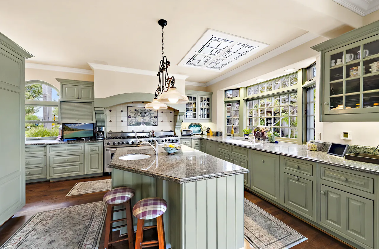 Seven Gables (5)