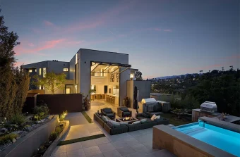 Top 10 lifestyle cities_8