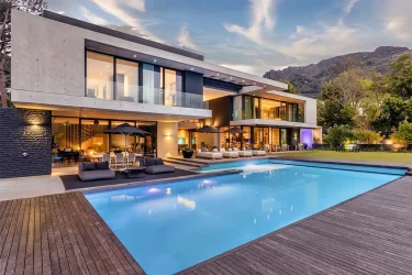 Wellness, Wealth & Waterfronts: 10 Lifestyle Cities Dominating 2025’s Luxury Real Estate Map