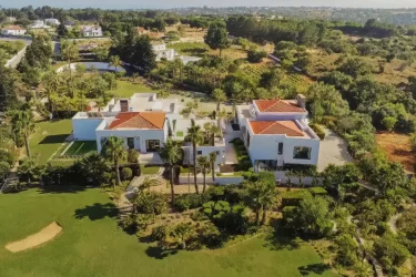 Beyond the Golden Triangle: Why Porches Presents the Algarve's Most Compelling Value Alternative