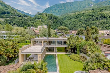 From Swiss Lakes to the Shores of Barbados: July’s 10 Most Engaged Listings on JamesEdition