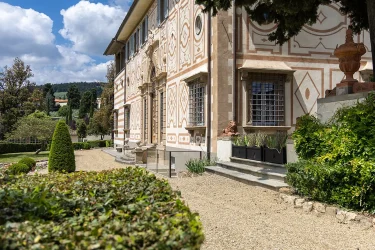 Villa Capponi: Historic Tuscan Grandeur Revisited as Exclusive Florence Residences