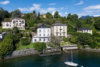 Lakeside living_1