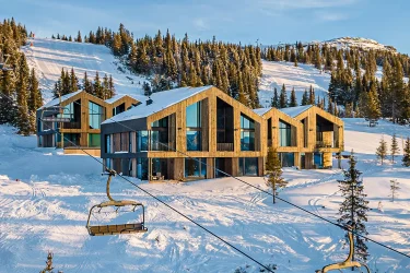 Norway's Alpine Excellence: Premier Ski Properties in Geilo and Kvitfjell
