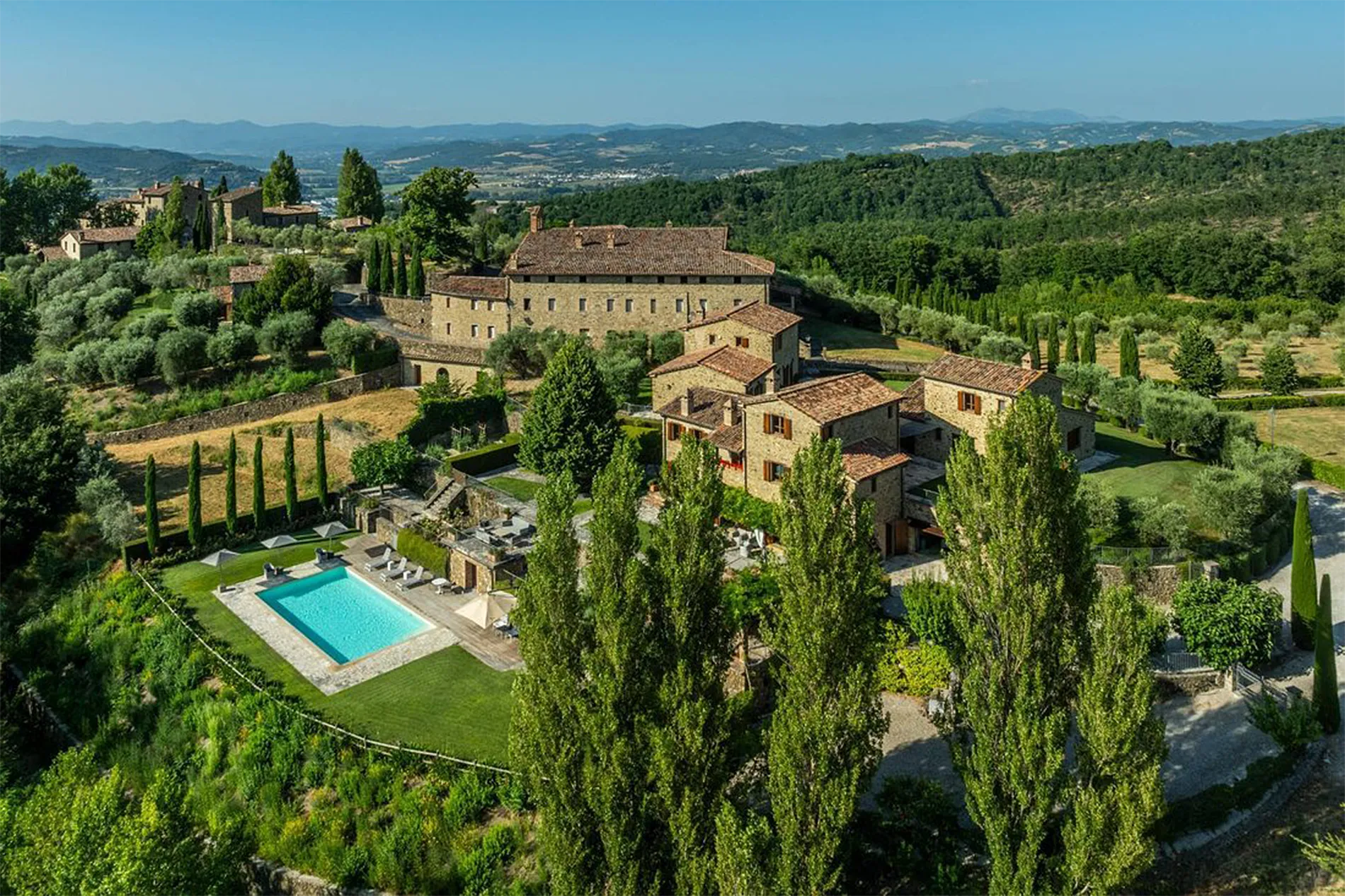 From Sardinia’s Waterfront to New Zealand’s Peaks: October’s 10 Most Popular Homes on JamesEdition