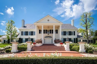 The Lyon Estate-Hero