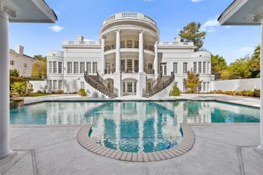 The Atlanta White House: A $35M Neoclassical Masterpiece Redefining Presidential-Scale Living