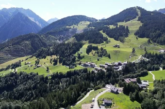 Pure International_4