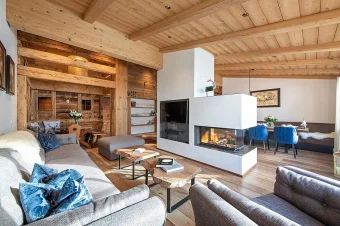 Pure International_7