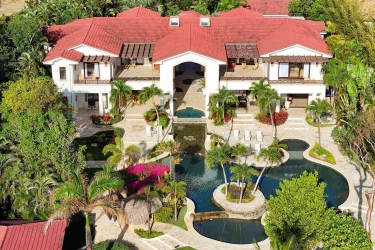 Villa Flor de Cabrera: A 14-Bedroom Beachfront Estate Where Luxury Meets Legacy in the Dominican Republic