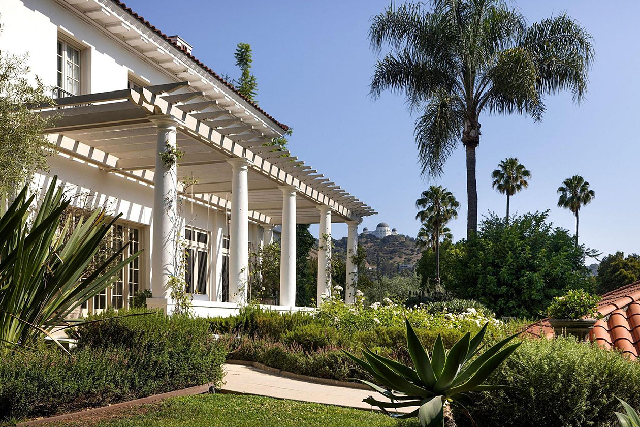 Celebrity Home Article – Angelina Jolie 2