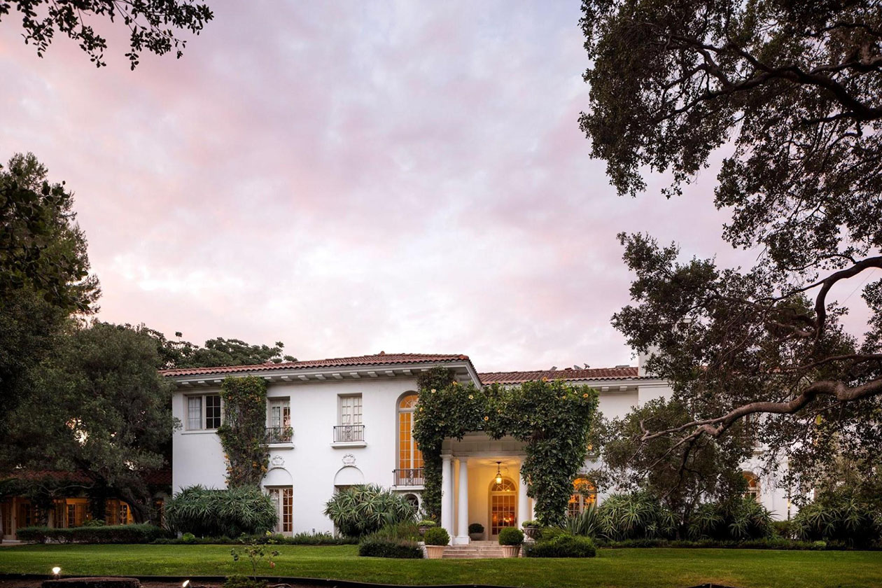 Celebrity Home Article – Angelina Jolie 4