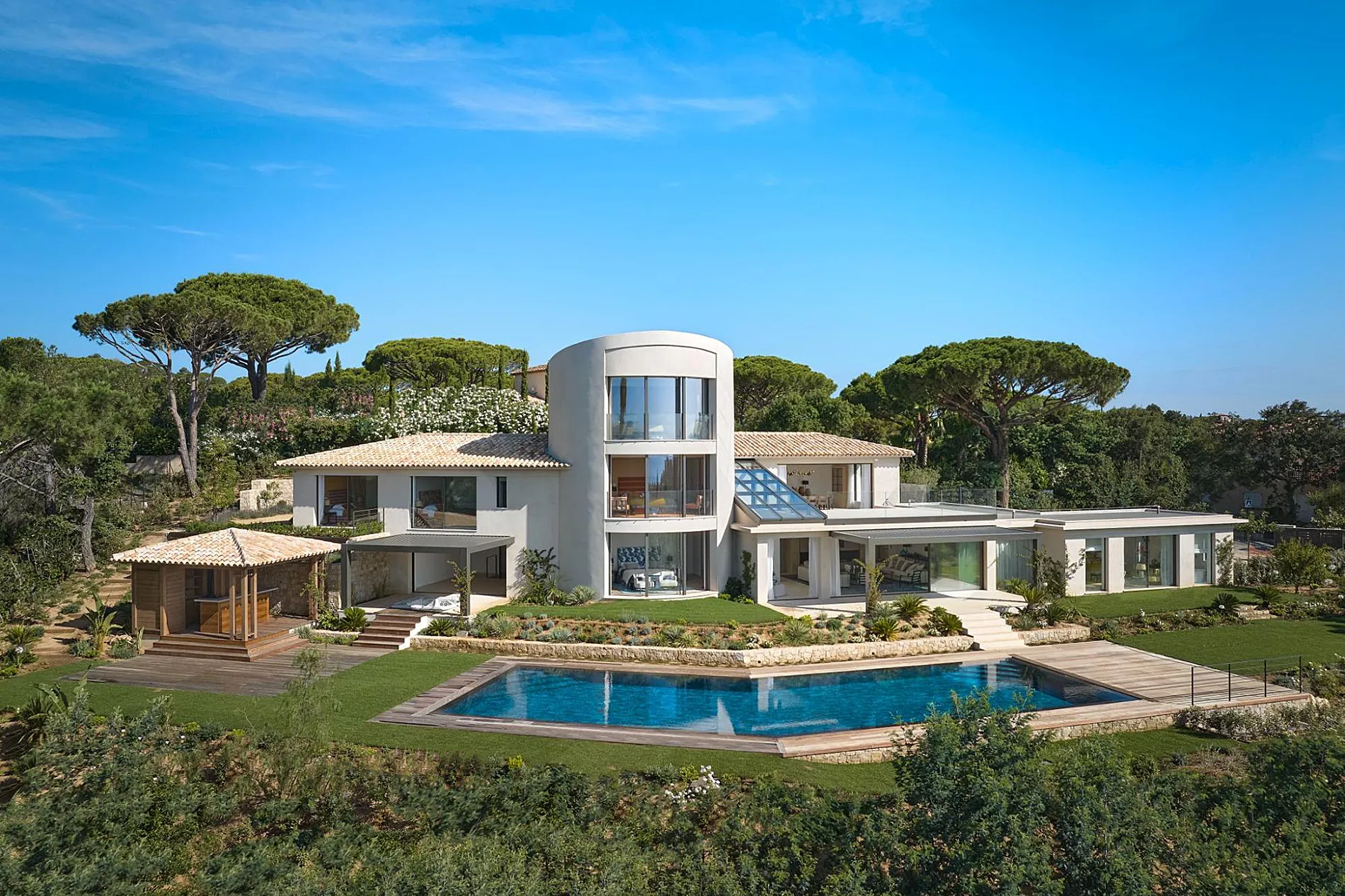 Inside Ramatuelle’s Newest Coastal Retreat: Modern Elegance Near Pampelonne Beach