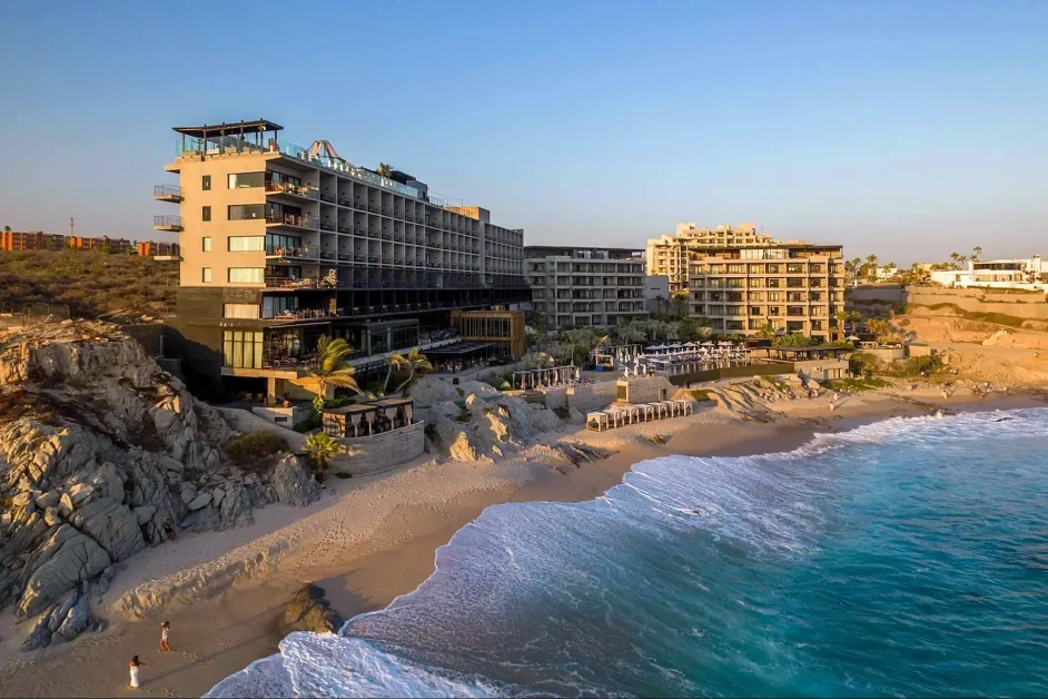 Baja California Sur: The Peninsula That Outperforms the World's Top Coastal Markets