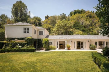 Inside Katy Perry's Former Beverly Hills Guest Residence, Now Listed for $8.5M 