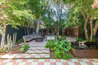 RHCP mansion_6